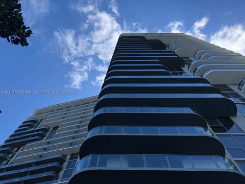 121 NE 34th St 1207, Miami FL - photo 19 of 38
