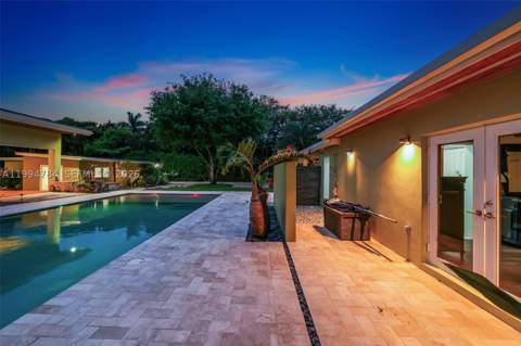 9234 SW 112th St, Miami FL - photo 12 of 54