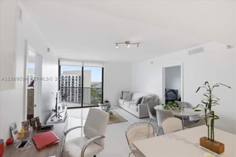 5300 Paseo Blvd 1803, Doral FL - photo 10 of 63