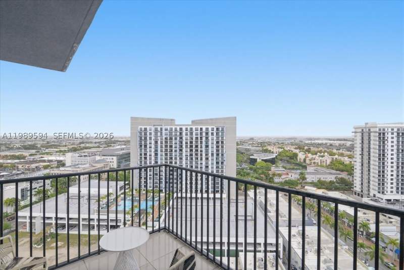 2 bedroom Condominium at 5300 Paseo Blvd 1803, 5252 Paseo Condo, Doral — photo 2