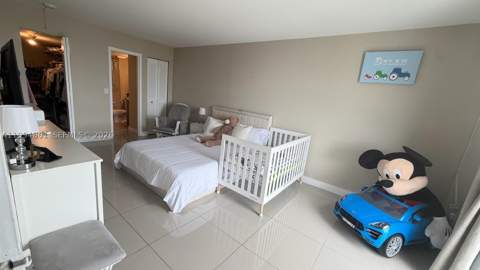 13499 Biscayne Blvd 805, North Miami FL - photo 11 of 20