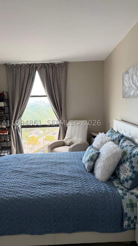 13499 Biscayne Blvd 805, North Miami FL - photo 7 of 20