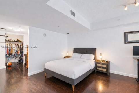 41 SE 5th St 1306, Miami FL - photo 13 of 35