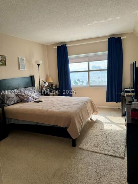 400 Kings Point Dr 609, Sunny Isles Beach FL - photo 16 of 31