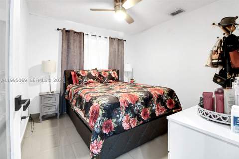 2330 W 6th Ct, Hialeah FL - photo 12 of 32