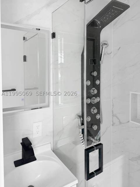 2330 W 6th Ct, Hialeah FL - photo 24 of 32