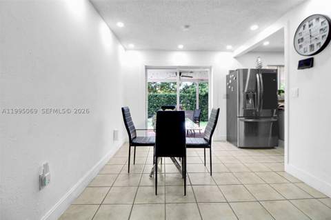 2330 W 6th Ct, Hialeah FL - photo 9 of 32