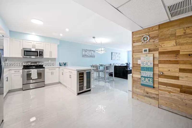 1 bedroom Condominium at 19370 Collins Ave 1121, Ocean Reserve Condo, Sunny Isles Beach — photo 3