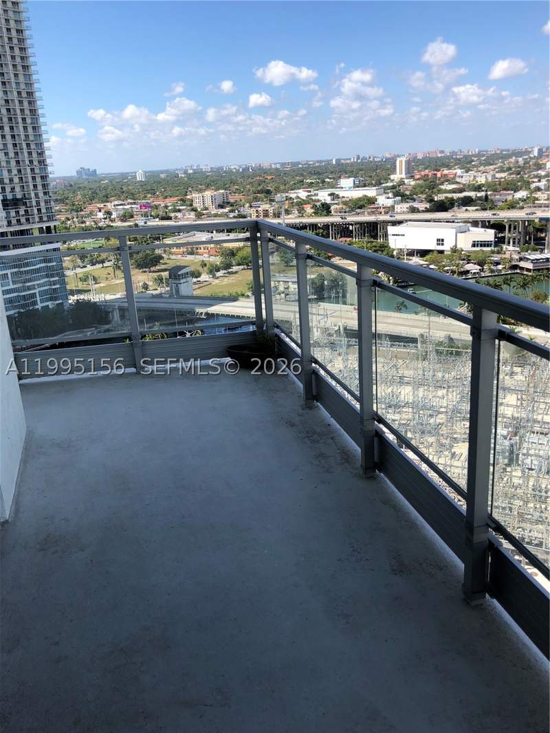 1 bedroom Condominium at 90 SW 3rd Street 2112, The Ivy Condo, Miami — photo 3