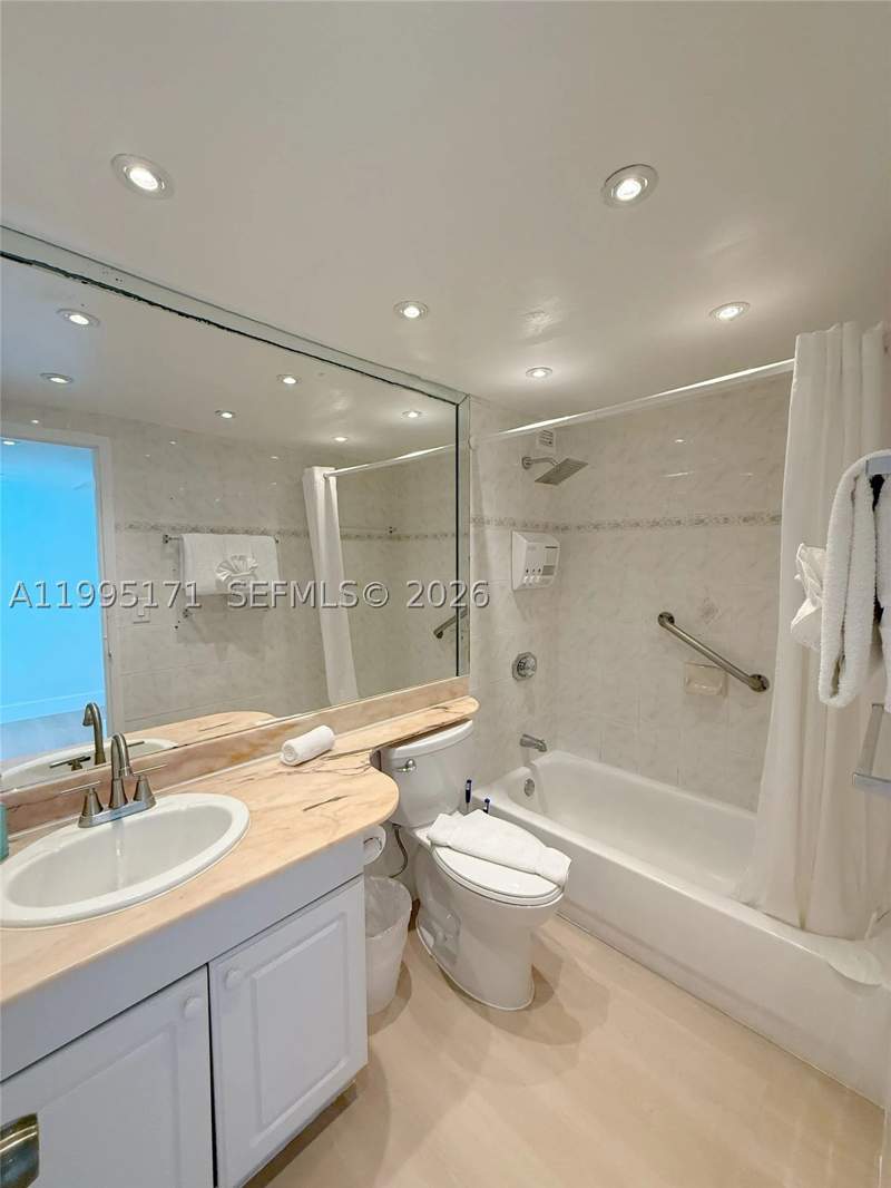 0 bedroom Condominium at 5445 Collins Ave 635, Castle Beach Club Condo, Miami Beach — photo 5