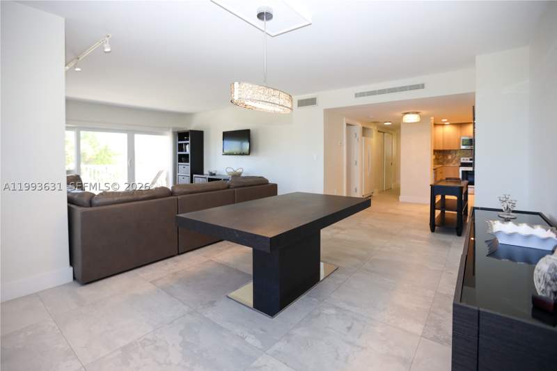 3 bedroom Condominium at 300 Bayview Dr 216, Arlen House Condo, Sunny Isles Beach — photo 4