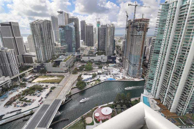 1 bedroom Condominium at 350 S Miami Ave 4110, Wind Condo, Miami — photo 4