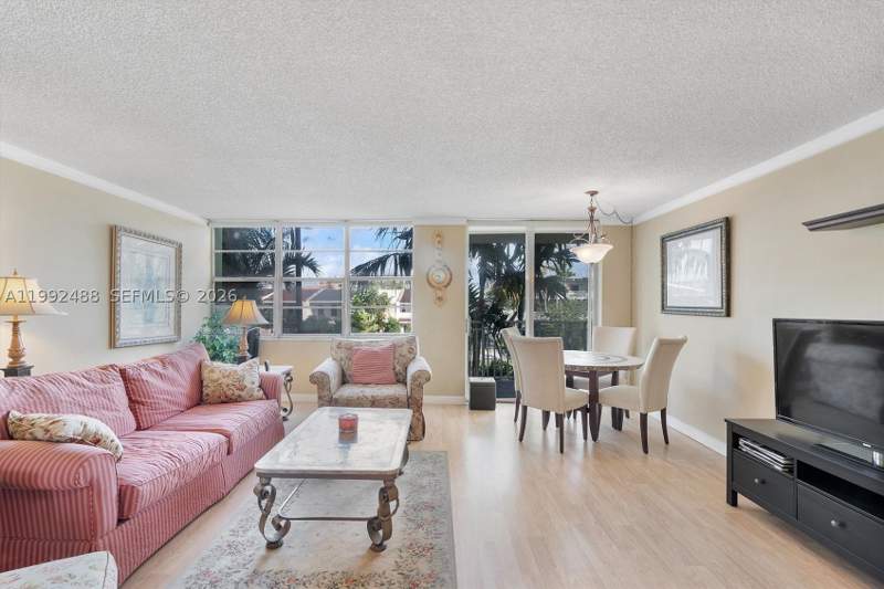 2 bedroom Condominium at 2100 Sans Souci Blvd B111, Bayview Towers Condo Sout, North Miami — photo 2