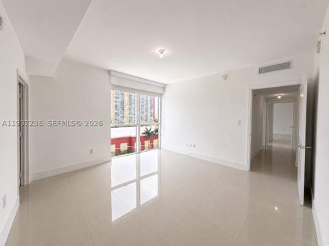 400 Sunny Isles Blvd 819, Sunny Isles Beach FL - photo 11 of 30