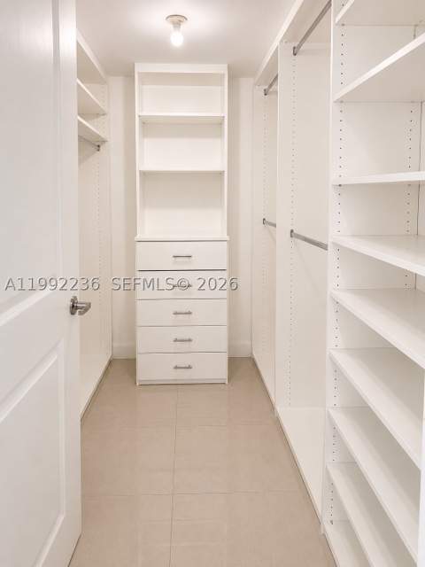 400 Sunny Isles Blvd 819, Sunny Isles Beach FL - photo 17 of 30