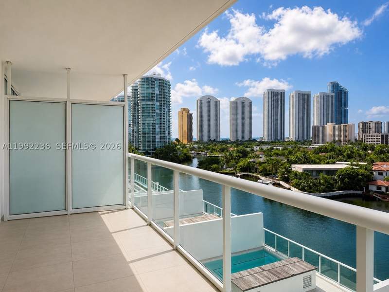 3 bedroom Condominium at 400 Sunny Isles Blvd 819, 400 Sunny Isles Condo Eas, Sunny Isles Beach — photo 2