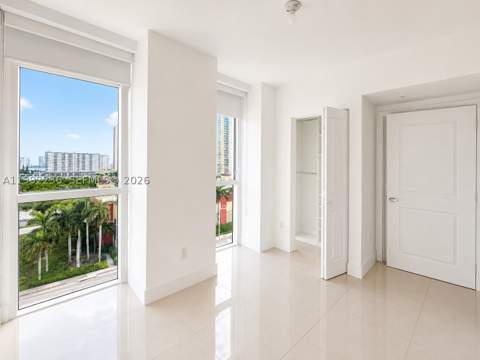 400 Sunny Isles Blvd 819, Sunny Isles Beach FL - photo 21 of 30