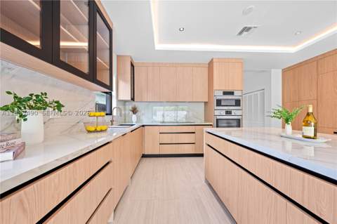 3187 SW 23rd St, Miami FL - photo 13 of 33
