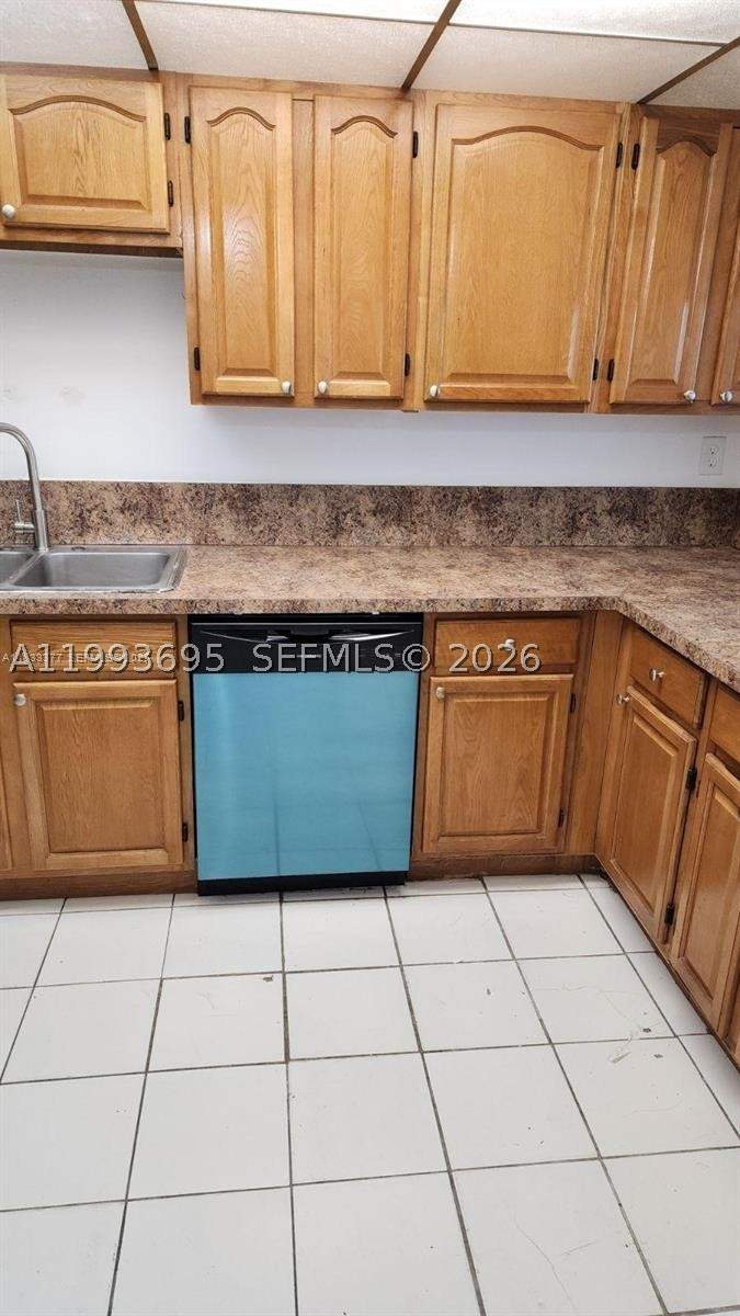 2 bedroom Condominium at 10000 NW 80th Ct 2415, Samari Lake East Condo, Hialeah Gardens — photo 5