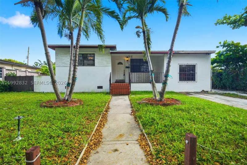 2 bedroom SingleFamilyResidence at 6336 SW 9th St, Alameda, West Miami — photo 3