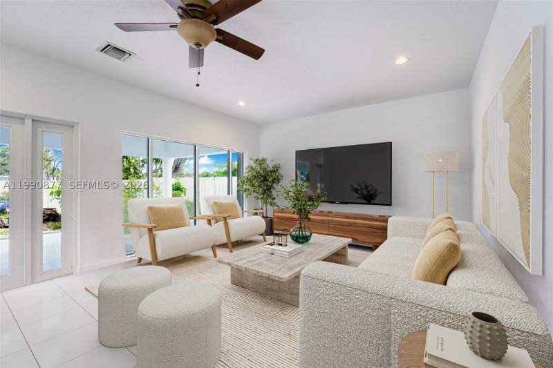 5 bedroom SingleFamilyResidence at 69 S Royal Poinciana Boulevard, REV PL SEC 2 CC ESTATES, Miami Springs — photo 4