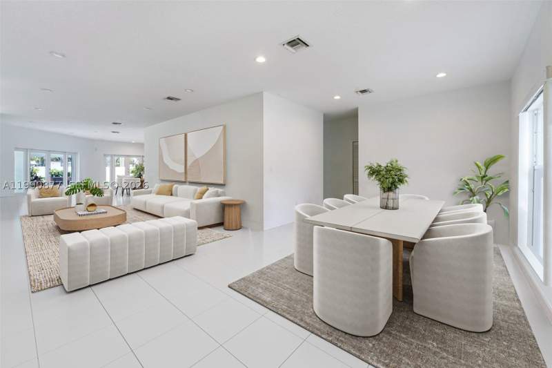 5 bedroom SingleFamilyResidence at 69 S Royal Poinciana Boulevard, REV PL SEC 2 CC ESTATES, Miami Springs — photo 5