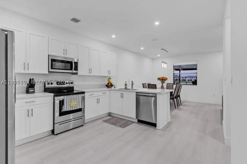 4 bedroom Townhouse at 10254 SW 228th Terrace, Enclave South Phase I, Miami — photo 5