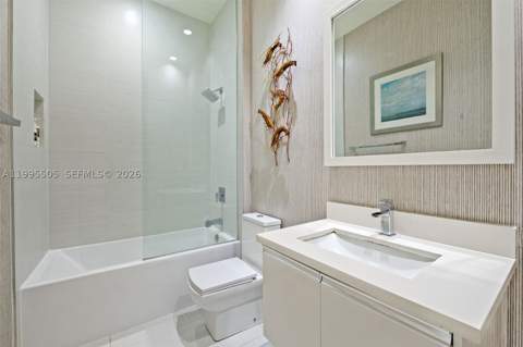 10305 NW 63rd Ter 105, Doral FL - photo 23 of 34
