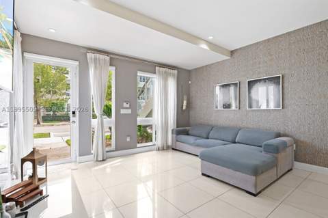 10305 NW 63rd Ter 105, Doral FL - photo 6 of 34