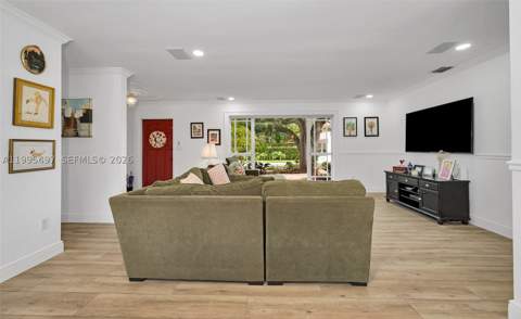 9370 SW 82nd St, Miami FL - photo 8 of 31