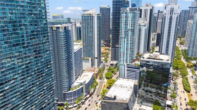 3 bedroom Condominium at 1250 S Miami Ave 3506, Vue At Brickell Condo, Miami — photo 3