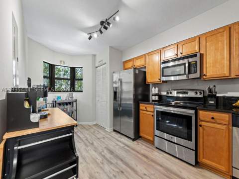 22441 SW 88th Pl 202-5, Cutler Bay FL - photo 6 of 15