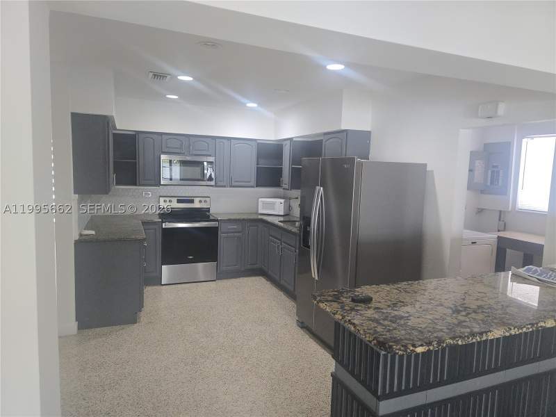 3 bedroom SingleFamilyResidence at 9725 SW 15th St, Coral Park Estates Sec 5, Miami — photo 3