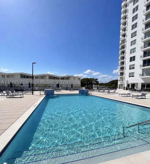 2750 NE 183rd St 2407, Aventura FL - photo 13 of 15