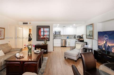 1440 Brickell Bay Dr 201, Miami FL - photo 6 of 14