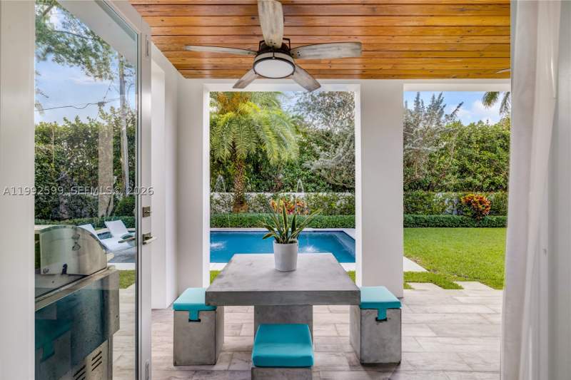 5 bedroom SingleFamilyResidence at 5602 SW 65th Ct, Somi Estates, South Miami — photo 2