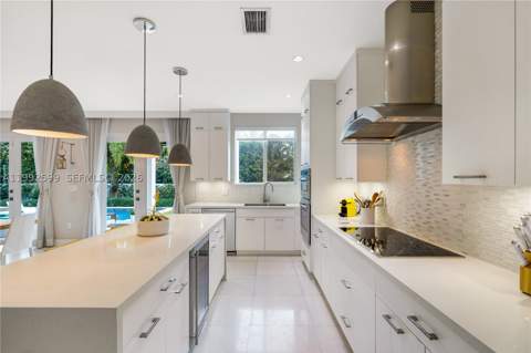 5602 SW 65th Ct, South Miami FL - photo 8 of 68