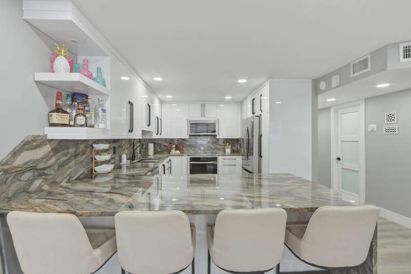 2 bedroom Condominium at 6039 Collins Avenue 609, Maison Grande Condo, Miami Beach — photo 2