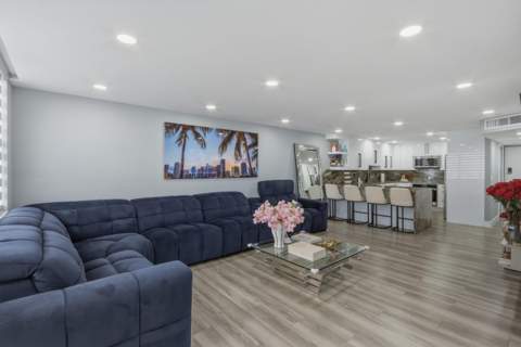 6039 Collins Avenue 609, Miami Beach FL - photo 8 of 49