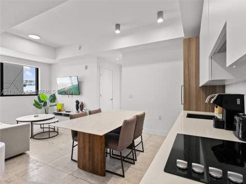 239 SW 9th St 1403, Miami FL - photo 15 of 33