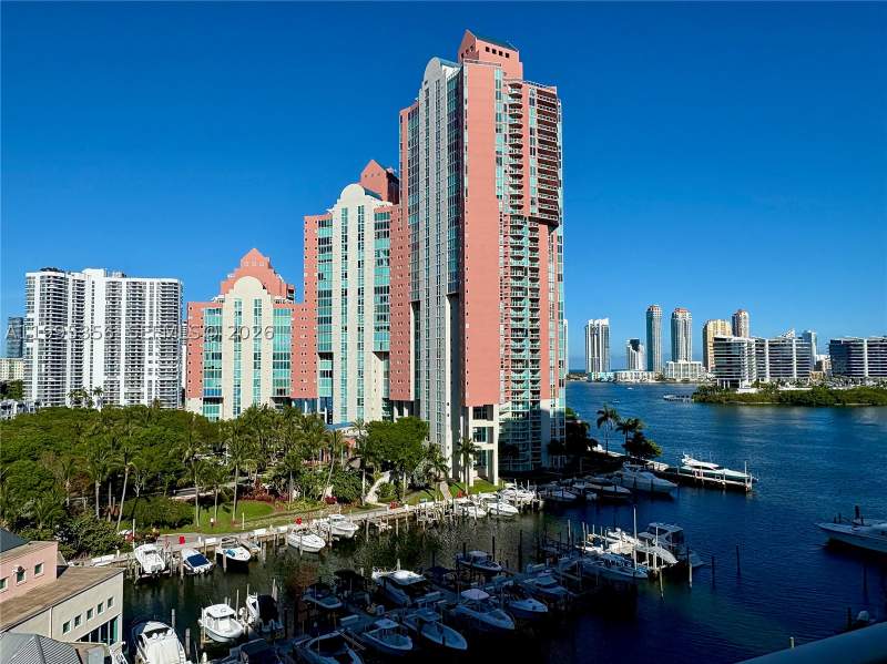 2 bedroom Condominium at 3340 NE 190th St 1004, Aventura Marina Condo Num, Aventura — photo 2
