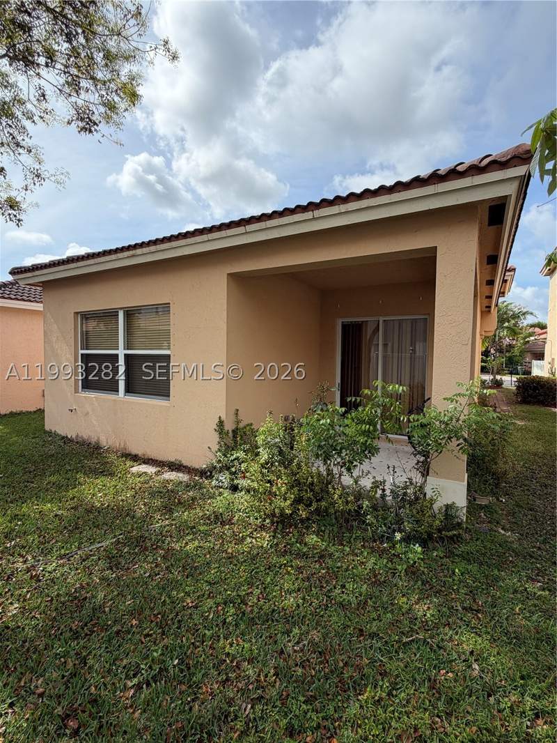 3 bedroom SingleFamilyResidence at 3951 NE 11th Dr, Portofino Palms, Homestead — photo 3
