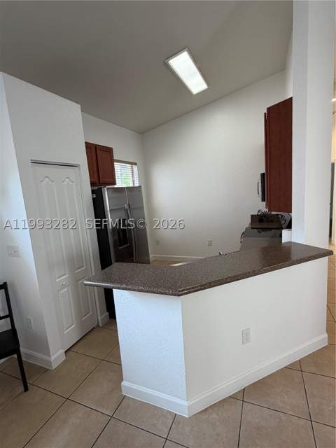 3951 NE 11th Dr, Homestead FL - photo 6 of 33