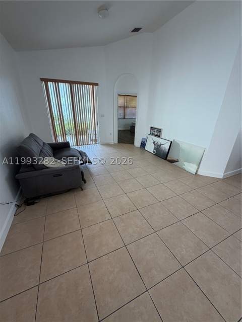 3951 NE 11th Dr, Homestead FL - photo 8 of 33