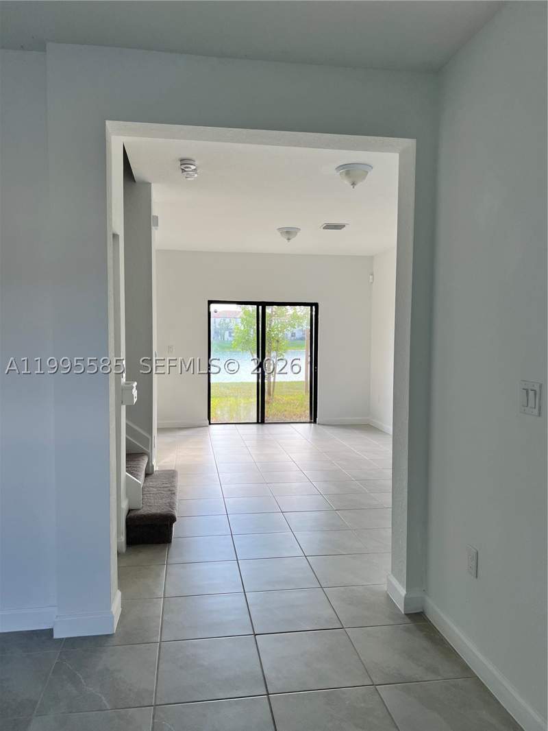 3 bedroom Townhouse at 10030 SW 228th Ter, Enclave South Phase 2, Miami — photo 3
