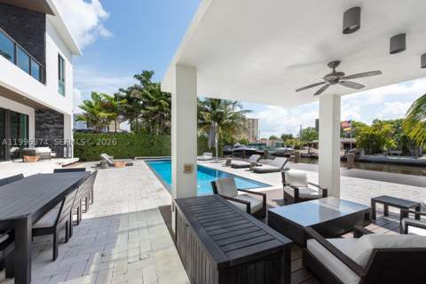 13145 Coronado Ln, North Miami FL - photo 10 of 56
