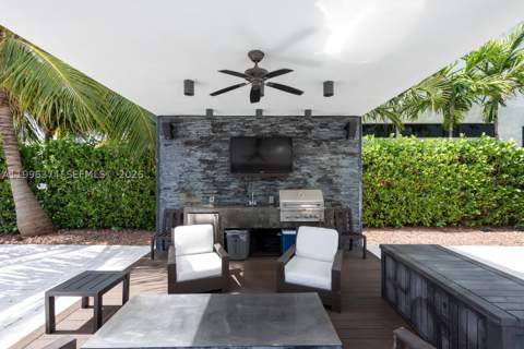 13145 Coronado Ln, North Miami FL - photo 12 of 56
