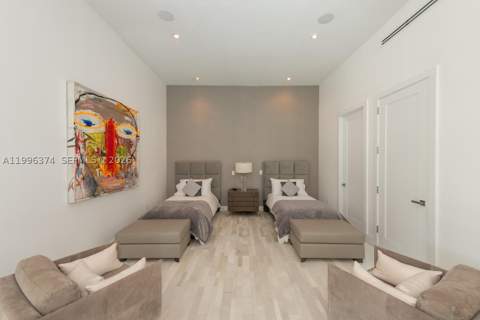 13145 Coronado Ln, North Miami FL - photo 22 of 56
