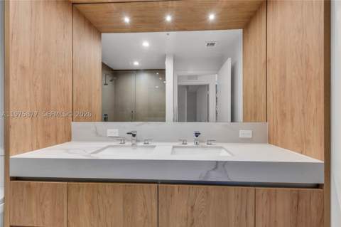 11 NE 6th St 407, Miami FL - photo 14 of 31