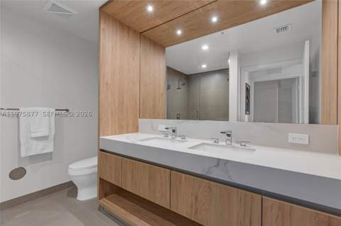 11 NE 6th St 407, Miami FL - photo 16 of 31